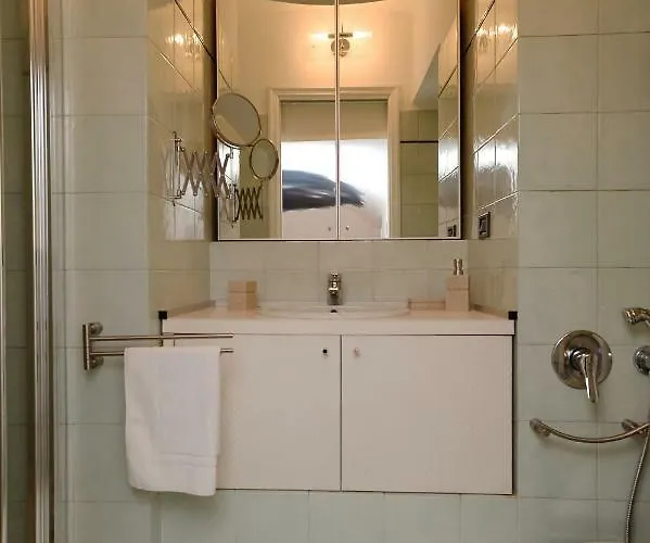 Palazzo Graneri 3* تورينو